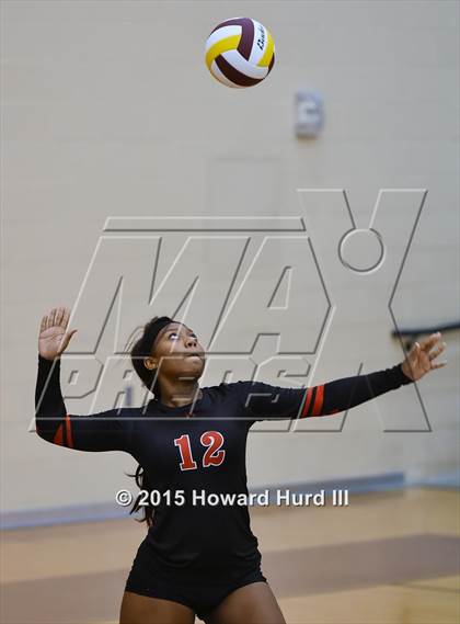 Thumbnail 3 in Cedar Hill vs Saginaw (EMS-ISD Tournament) photogallery.