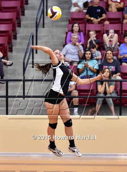 Thumbnail 1 in Cedar Hill vs Saginaw (EMS-ISD Tournament) photogallery.