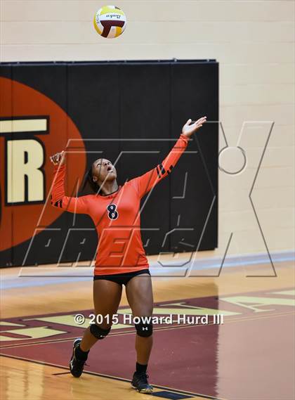 Thumbnail 2 in Cedar Hill vs Saginaw (EMS-ISD Tournament) photogallery.