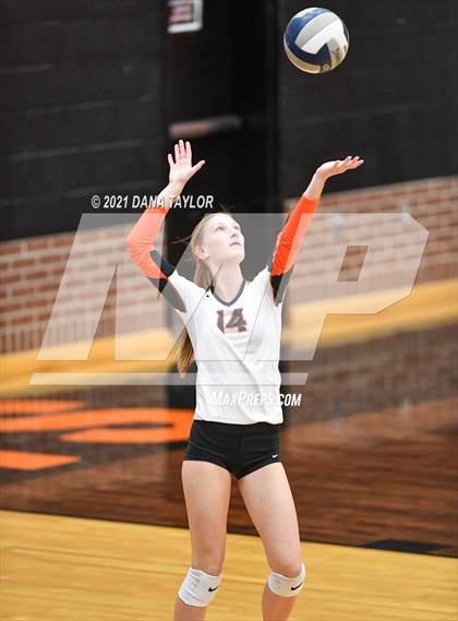 Thumbnail 3 in Springtown @ Aledo photogallery.