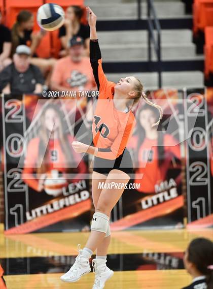 Thumbnail 1 in Springtown @ Aledo photogallery.