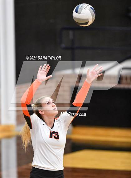 Thumbnail 1 in Springtown @ Aledo photogallery.