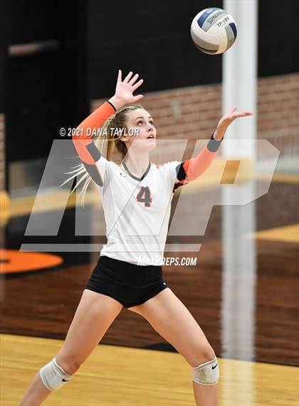 Thumbnail 3 in Springtown @ Aledo photogallery.