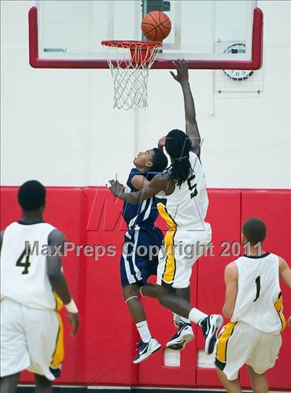 Thumbnail 1 in Wharton vs Lakewood (Northeast High School Christmas Tournament) photogallery.
