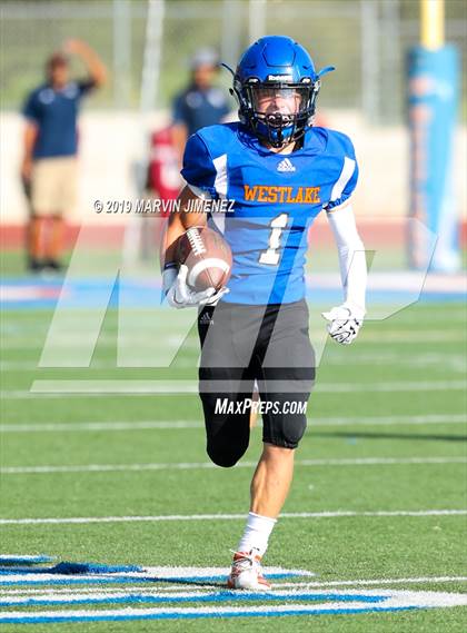 Thumbnail 2 in Westlake vs Salesian  photogallery.