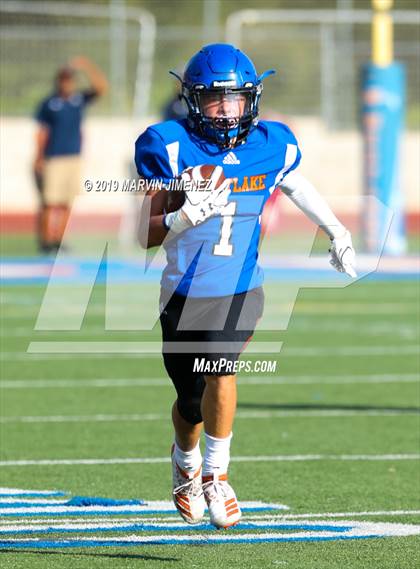 Thumbnail 3 in Westlake vs Salesian  photogallery.