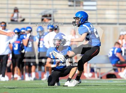 Thumbnail 3 in Westlake vs Salesian  photogallery.