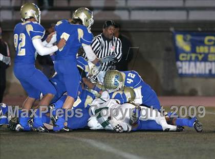 Thumbnail 1 in El Camino Real vs. Hamilton (CIF LA City Section D2 Final) photogallery.