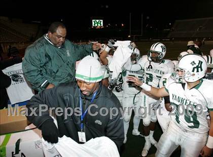 Thumbnail 2 in El Camino Real vs. Hamilton (CIF LA City Section D2 Final) photogallery.