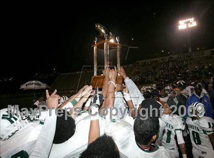 Thumbnail 1 in El Camino Real vs. Hamilton (CIF LA City Section D2 Final) photogallery.