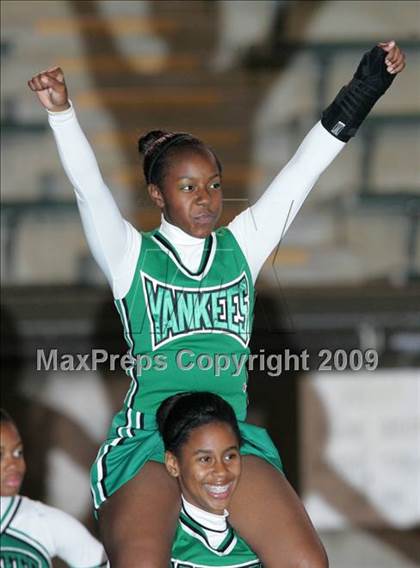 Thumbnail 3 in El Camino Real vs. Hamilton (CIF LA City Section D2 Final) photogallery.
