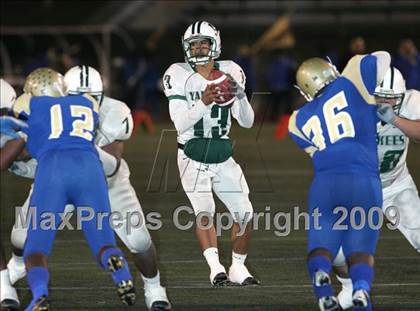 Thumbnail 2 in El Camino Real vs. Hamilton (CIF LA City Section D2 Final) photogallery.