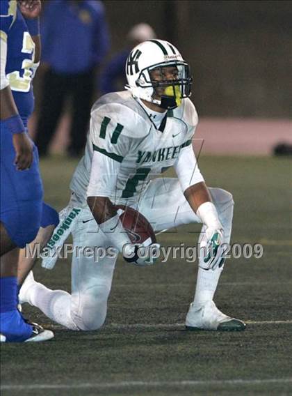 Thumbnail 2 in El Camino Real vs. Hamilton (CIF LA City Section D2 Final) photogallery.