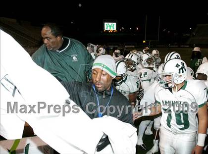 Thumbnail 3 in El Camino Real vs. Hamilton (CIF LA City Section D2 Final) photogallery.