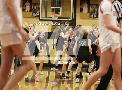 Thumbnail 1 in Eagle vs. Owyhee photogallery.