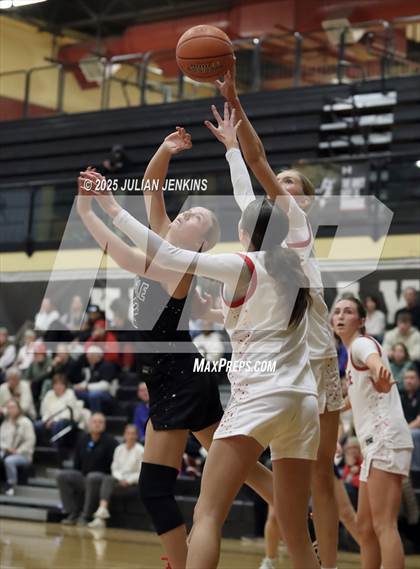 Thumbnail 3 in Eagle vs. Owyhee photogallery.