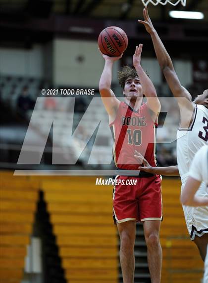 Thumbnail 2 in Daniel Boone @ Dobyns-Bennett photogallery.