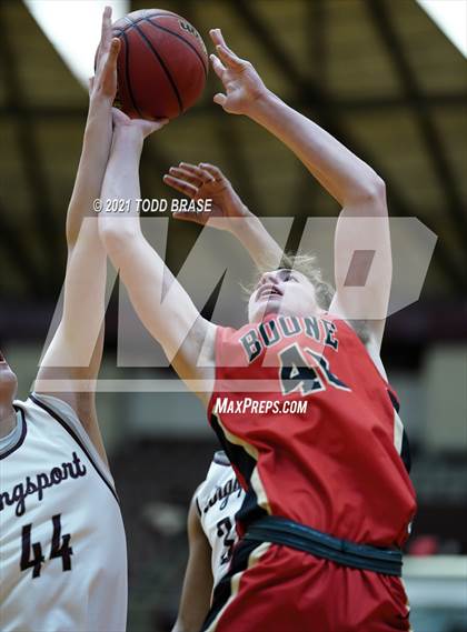 Thumbnail 3 in Daniel Boone @ Dobyns-Bennett photogallery.