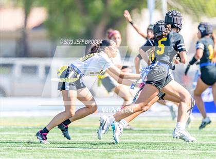 Thumbnail 3 in Ventura vs. Oak Park photogallery.