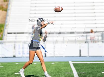 Thumbnail 1 in Ventura vs. Oak Park photogallery.