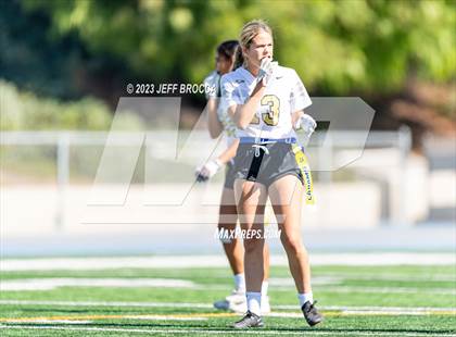 Thumbnail 2 in Ventura vs. Oak Park photogallery.