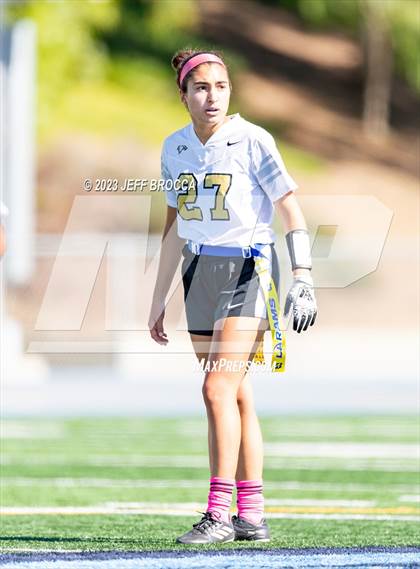Thumbnail 3 in Ventura vs. Oak Park photogallery.