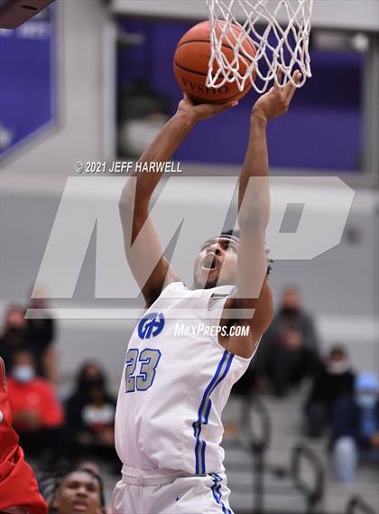 Thumbnail 3 in Chaney vs. Gilmour Academy (OHSAA D2 Regional Semifinal) photogallery.