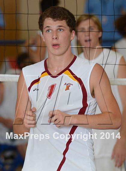 Thumbnail 1 in Corona del Mar vs. Esperanza (CIF SoCal D2 Regional Final) photogallery.