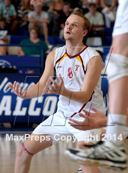 Thumbnail 2 in Corona del Mar vs. Esperanza (CIF SoCal D2 Regional Final) photogallery.