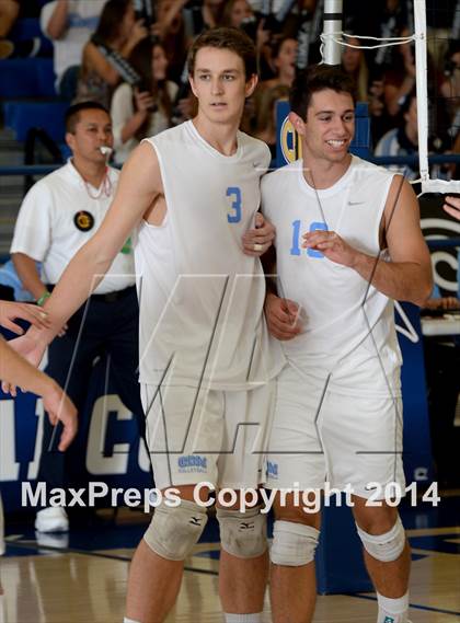 Thumbnail 3 in Corona del Mar vs. Esperanza (CIF SoCal D2 Regional Final) photogallery.