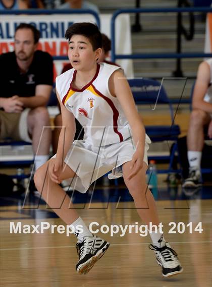 Thumbnail 3 in Corona del Mar vs. Esperanza (CIF SoCal D2 Regional Final) photogallery.