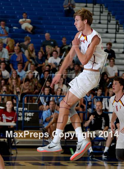 Thumbnail 1 in Corona del Mar vs. Esperanza (CIF SoCal D2 Regional Final) photogallery.