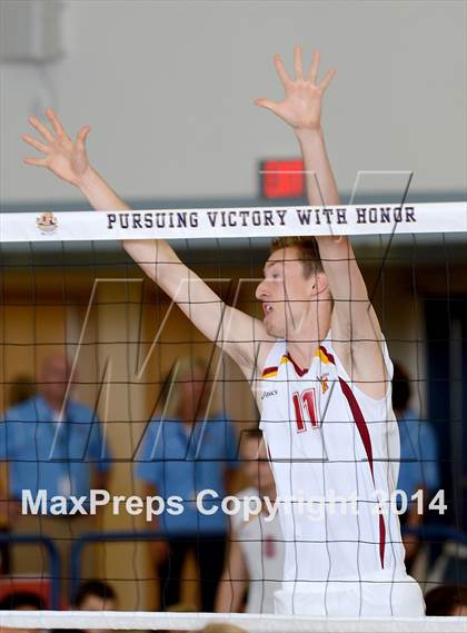 Thumbnail 1 in Corona del Mar vs. Esperanza (CIF SoCal D2 Regional Final) photogallery.