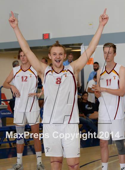 Thumbnail 2 in Corona del Mar vs. Esperanza (CIF SoCal D2 Regional Final) photogallery.