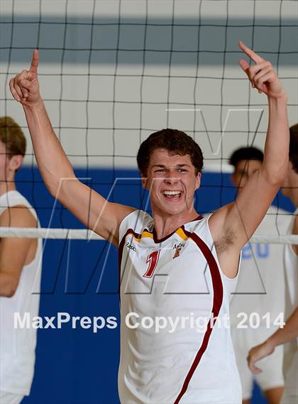 Thumbnail 1 in Corona del Mar vs. Esperanza (CIF SoCal D2 Regional Final) photogallery.