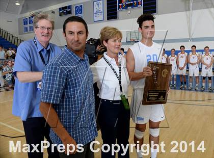 Thumbnail 3 in Corona del Mar vs. Esperanza (CIF SoCal D2 Regional Final) photogallery.