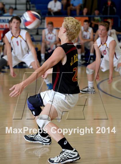 Thumbnail 1 in Corona del Mar vs. Esperanza (CIF SoCal D2 Regional Final) photogallery.