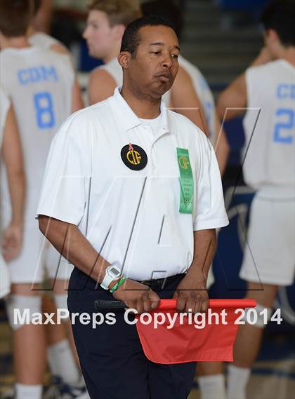 Thumbnail 3 in Corona del Mar vs. Esperanza (CIF SoCal D2 Regional Final) photogallery.