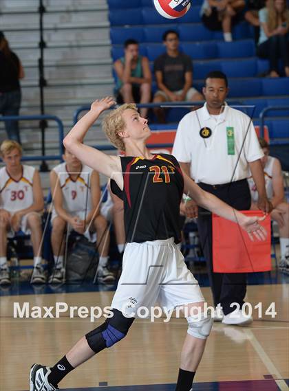 Thumbnail 2 in Corona del Mar vs. Esperanza (CIF SoCal D2 Regional Final) photogallery.