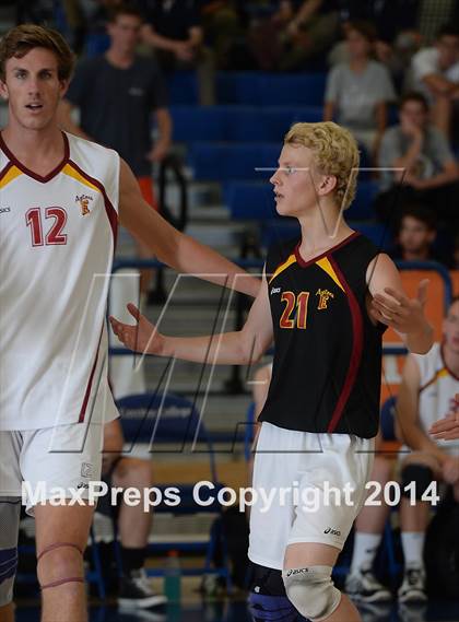 Thumbnail 1 in Corona del Mar vs. Esperanza (CIF SoCal D2 Regional Final) photogallery.
