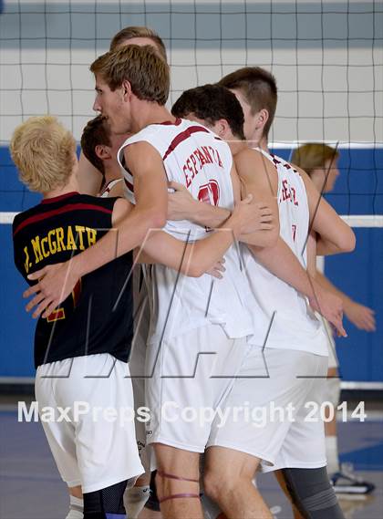 Thumbnail 1 in Corona del Mar vs. Esperanza (CIF SoCal D2 Regional Final) photogallery.