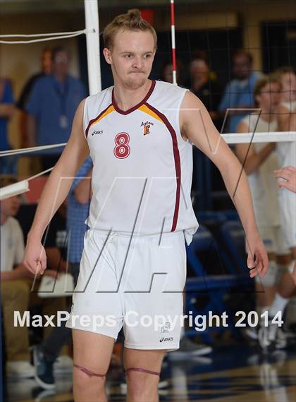 Thumbnail 2 in Corona del Mar vs. Esperanza (CIF SoCal D2 Regional Final) photogallery.