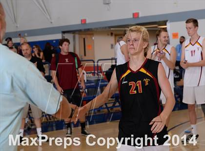 Thumbnail 3 in Corona del Mar vs. Esperanza (CIF SoCal D2 Regional Final) photogallery.