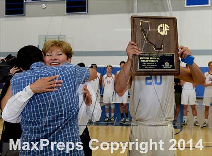 Thumbnail 2 in Corona del Mar vs. Esperanza (CIF SoCal D2 Regional Final) photogallery.