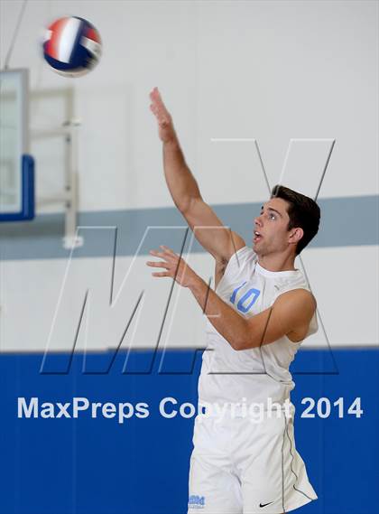 Thumbnail 3 in Corona del Mar vs. Esperanza (CIF SoCal D2 Regional Final) photogallery.