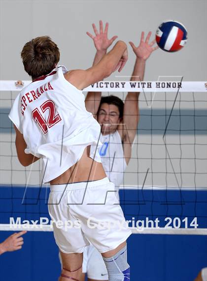 Thumbnail 3 in Corona del Mar vs. Esperanza (CIF SoCal D2 Regional Final) photogallery.