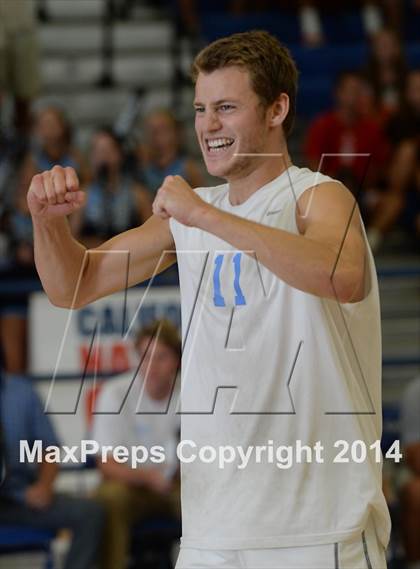 Thumbnail 3 in Corona del Mar vs. Esperanza (CIF SoCal D2 Regional Final) photogallery.