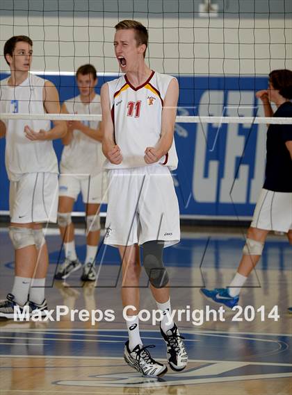 Thumbnail 3 in Corona del Mar vs. Esperanza (CIF SoCal D2 Regional Final) photogallery.