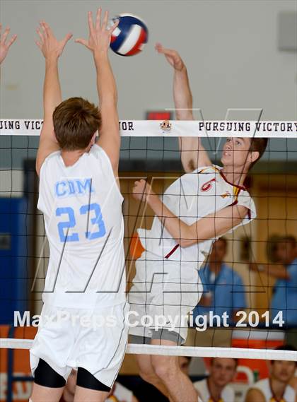 Thumbnail 1 in Corona del Mar vs. Esperanza (CIF SoCal D2 Regional Final) photogallery.