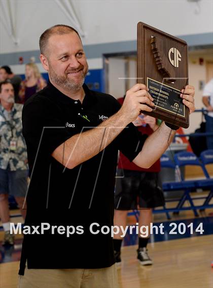 Thumbnail 2 in Corona del Mar vs. Esperanza (CIF SoCal D2 Regional Final) photogallery.